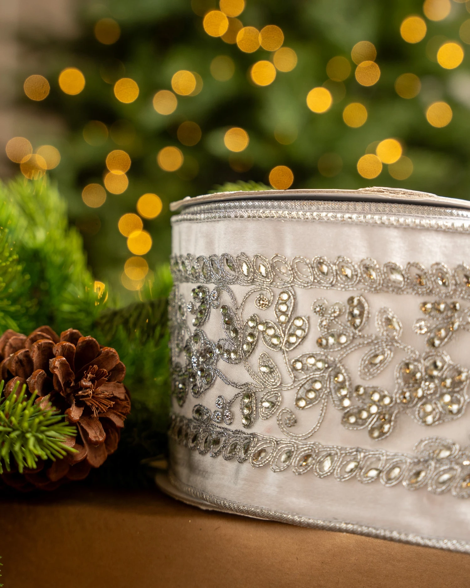 4" X5YD White Velvet Ribbon Beaded In Silver 2 4" X5YD White Velvet Ribbon Beaded In Silver - Image 2